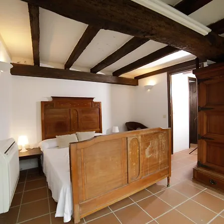 Ariqus Rural Cal Roc Holiday home
